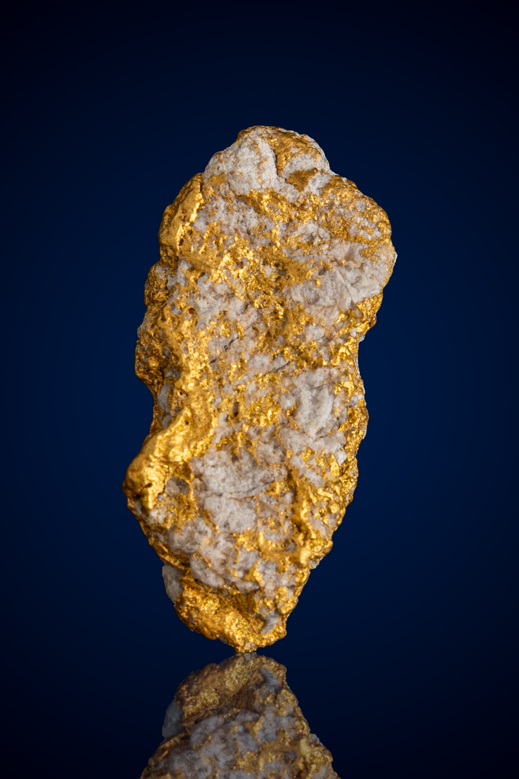 (image for) Brilliant, Contrasting Natural Gold Quartz Nugget - CA - 8.37 grams